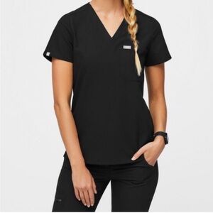 Figs Black Catarina Scrub Top size Large 
And Zamora pant in size Large